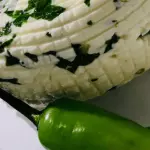 QUESADILLA DE QUESO CON RAJAS DE CUARESMEÑO