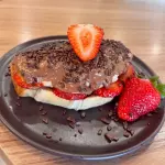 Croissant recheado com Prestígio