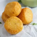 BOLLOS DE YUCA