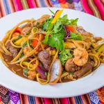 Tallarín Saltado 3 sabores
