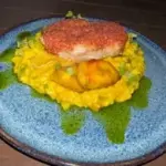 PEIXE AMAIA SOB CROSTA DE CASTANHAS