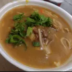 Sopa de carde desfiada