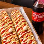 2 HOT DOGS TRADICIONAIS 50CM+COCA 2L