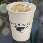 Caramel latte caliente