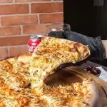 Pizza montada (4 ingredientes)