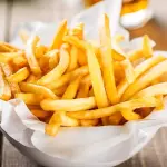 200g Batata Frita C/ 8 Mini Pasteis