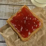 Pan con mermelada