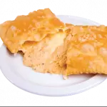 Pastel de Frango com Queijo