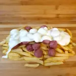 PAPAS CON QUESO FUNDIDO