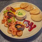 AREPITAS GLORIOSAS DE MARISCOS