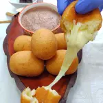 BUÑUELO DE QUESO