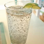 Agua Fresca de limón con chia