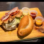CHIMI DE PECHUGA BACON CHEESE
