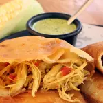 Empanada Pollo mechado