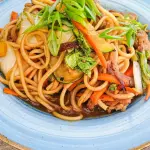 YAKISOBA  DE CERDO