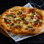 Pizza Deluxe - 35 cm
