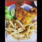 Congrio frito / Acompañado(*)