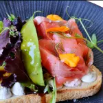 Tostada de Salmón