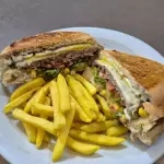 Combo Xis Coração + Salada