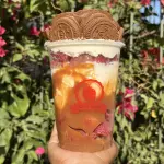 Strawberry milo con arequipe 16 onz