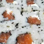 URAMAKI DE SALMÃO