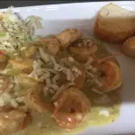 CAMARONES EN CREMA DE JALAPEÑO