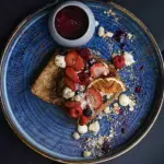 French Toast - Frutos Rojos