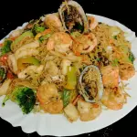 Chow mein de mariscos