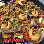 YAKISOBA DE CARNE