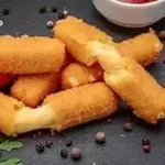 Bastones de mozza