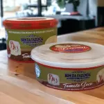 Q. trufado com requeijão e tomate
