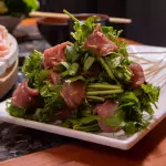 CILANTRO ENROLLADO DE CARNE 香菜牛肉串