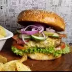 Burguer bacon salada