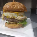 HUEVONA 🍔🍳