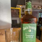 Jack Daniel' Apple