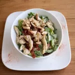 Cesar con Pollo