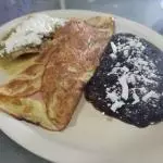 Omelette con espinacas y queso