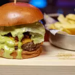 ROUND ONE + FRITAS