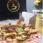 Nachos con chorizo