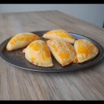 Pastel de forno calabresa com queijo