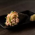 Temaki Yakishake (1 un)