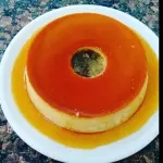 Pudim de leite condensado inteiro