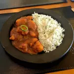 PEIXE AO MOLHO DE TOMATE E GENGIBRE
