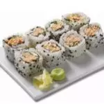 Uramake salmão grelhado 4 unid