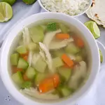 Vegetales y Pollo🍲