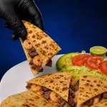 QUESADILLA MAR Y TIERRA