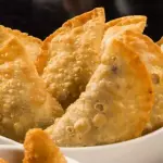 Porção de 10 pastéis