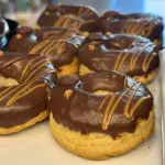 Donuts keto vainilla y chocolate