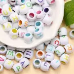 Cuentas con letras en forma barril