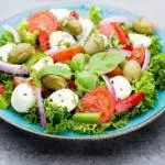 SALADA BEIRA LAGO